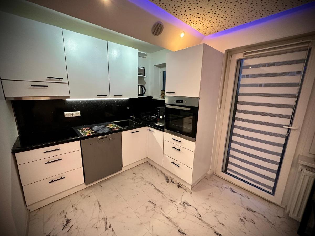 Deluxe - Apartment ' Andrei 2 ' - Neu In Neuburg An Der Donau Exterior foto